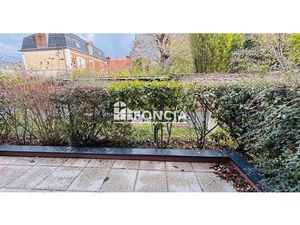 Studio 23 m² idéalement situé  avec terrasse et parking