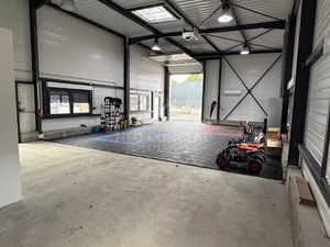 SPACIEUX HALL A BEINHEIM