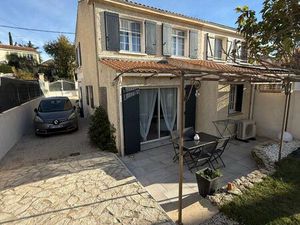 Maison rénovée 3 ch. + véranda + garage – Mallemort