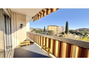 Vente Appartement 3 pièces 71 m2 à Fréjus