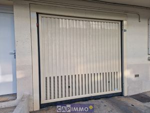 Garage à vendre Toulon 11 m2