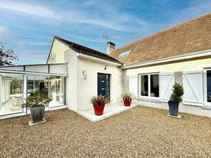 Maison familiale de 149 m² avec dépendance  piscine et grand terrain – Changé