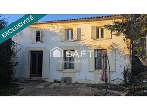 Maison de 174 m² avec véranda  5200 m² de jardin et dépendances