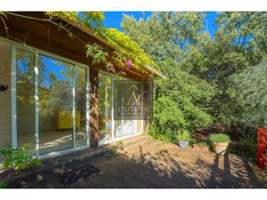 Maison de 65 m2 sur une parcelle de 2500 m2 en zone naturell