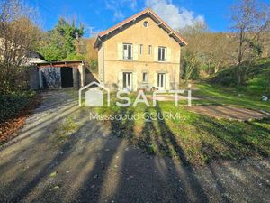 Maison 81 m² – 3 niveaux – Grand terrain plat de 5 600 m² + garage 32 m²
