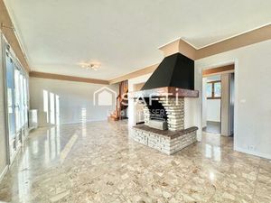 Maison familiale sur sous sol total - Ivry La Bataille