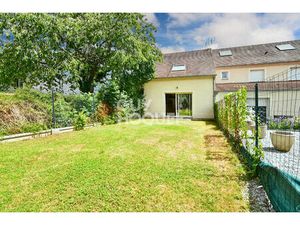 Maison 3 pièces 79m² et 95 m² au sol avec jardin + Stationnement - Année 2007