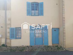 Maison de village en pierre à rénover située au centre de Saint Amour