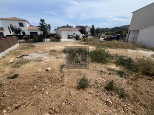 Terrain à bâtir avec permis accepté à Hyères