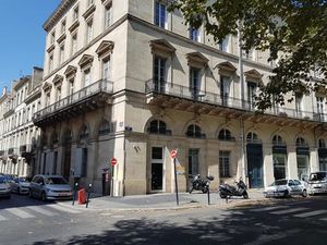 À LOUER – BUREAU DE 35 m² DANS LE TRIANGLE D’OR DE BORDEAUX