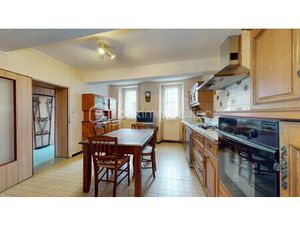 Maison de village 220 m² avec jardin et garage