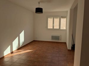Location appartement 3 pièces 69 m² à Sorgues (84700)  700 €
