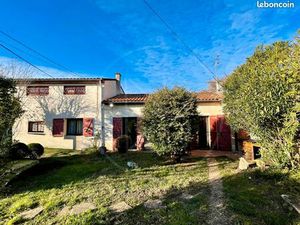 Maison 8 pièces 179 m²