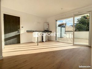 Studio 1 pièce 30 m²