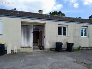 Part loue appartement F4 a crepy en valois