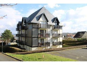 Bel appartement de 2 pièces 28 m2 en location meublé à proximité immédiate du centre ville