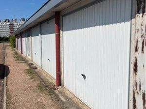 Garage à louer