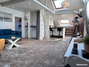 Grand Loft 2 p dernier et. Meublé climatisé – à l’année