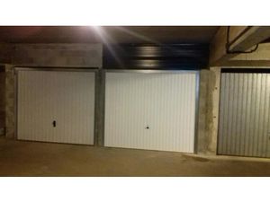Location parking 14 m² à Les lecques (83270)  130 €