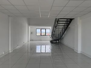 Location locaux professionnels 2 pièces 119 m² à Baie mahault (97122)  2 362 €