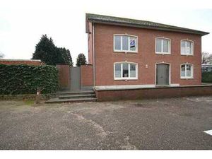 Ruime woning met 3 slaapkamers en tuin midden in het centrum