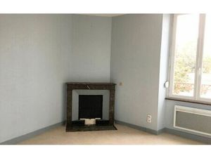 Location appartement  m² T-2 à Chaumont  350 €