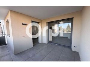 Location appartement  m² T-2 à Saint-Étienne-de-Saint-Geoirs  750 €