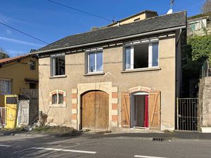 Maison avec 2 logements rénovés Proche CV
