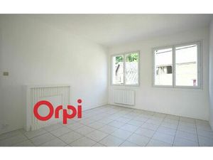 Location appartement  m² T-1 à Bernay  415 €