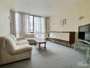 À VENDRE 3 PIÈCES TRAVERSANT DE 56m²