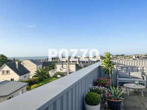 À vendre à Granville : T4 VUE MER - 3 chambres  terrasse et Garage .