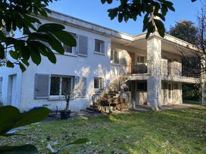 Maison Begaar 16 pièce(s) 398 m2