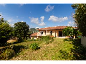 Très jolie villa au calme proche des plages et des commerces