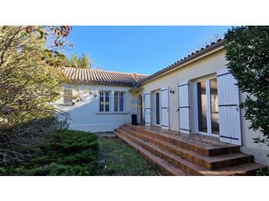 Proche GIGNAC - Villa de plain-pied avec 5 chambres