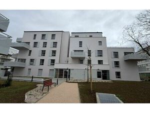 A louer appartement T3 neuf + box