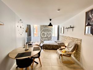 Charmant STUDIO Confort et Fonctionnalité - entièrement ré