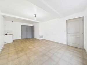 SAULIEU  location appartement en rez de chaussée