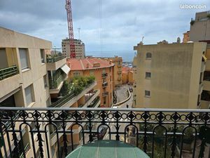 À VENDRE – Appartement 3 pièces rénové avec balcon – Beausoleil / Limite Monaco