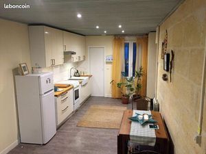 Appartement lumineuse de 45 m2 St-Clair à côté de la passerelle