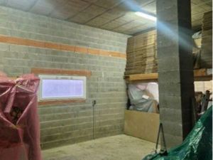 Location box de stockage dans un entrepôt