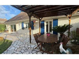 Maison Le Plessis-Trévise 166 m² T-7 à vendre  589 000 €