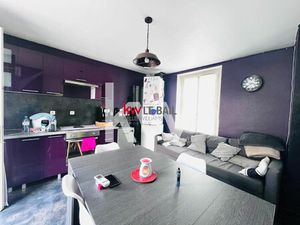 VENTE : maison de 3 pièces (75 m²) à MARINES