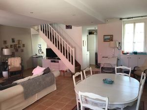 MAISON INDEPENDANTE EN CENTRE VILLE DE NOISY-LE-ROI