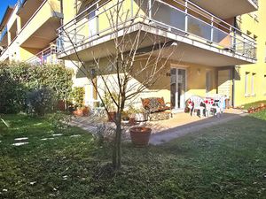 APPARTEMENT RDC 3 CHAMBRES AU CLOS MEDICIS