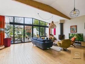 Maison style Loft de 228m2  5 chambres  bureau  garage sur L