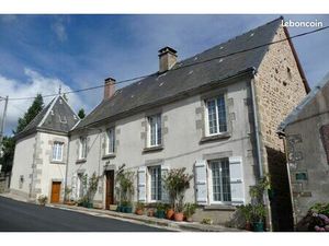 Belle Propriété avec Parc Arboré et Dépendances - Beautiful Property with Park and Outbuil