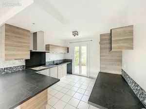 Maison T5  4 chambres  Grand jardin  Terrasse  Garage  cave