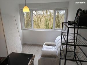 Loue studio meublé NANTES ORVAULT 390 Euros