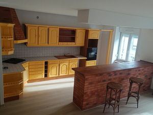 Location grand appartement en duplex centre La Souterraine