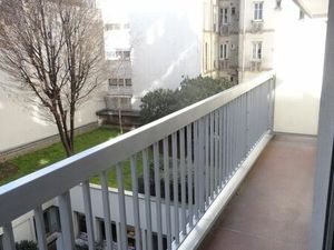 2 pieces - balcon/terrasse - parking